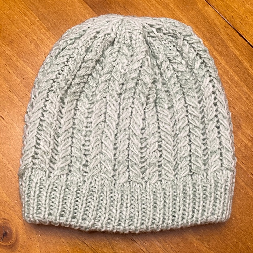 Ruggine Cozy Knit Beanie in Mint